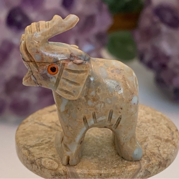 Steatite ELEPHANT Soapstone Figurine MINI Carved Crystal Animal Stone Pet 1.5” - Picture 2 of 13